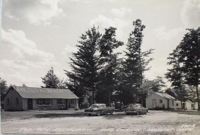 Fox Den Restaurant & Motel - Vintage Postcard